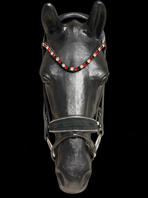 Exklusive handgefertigte Trense – Black Ruby ✨